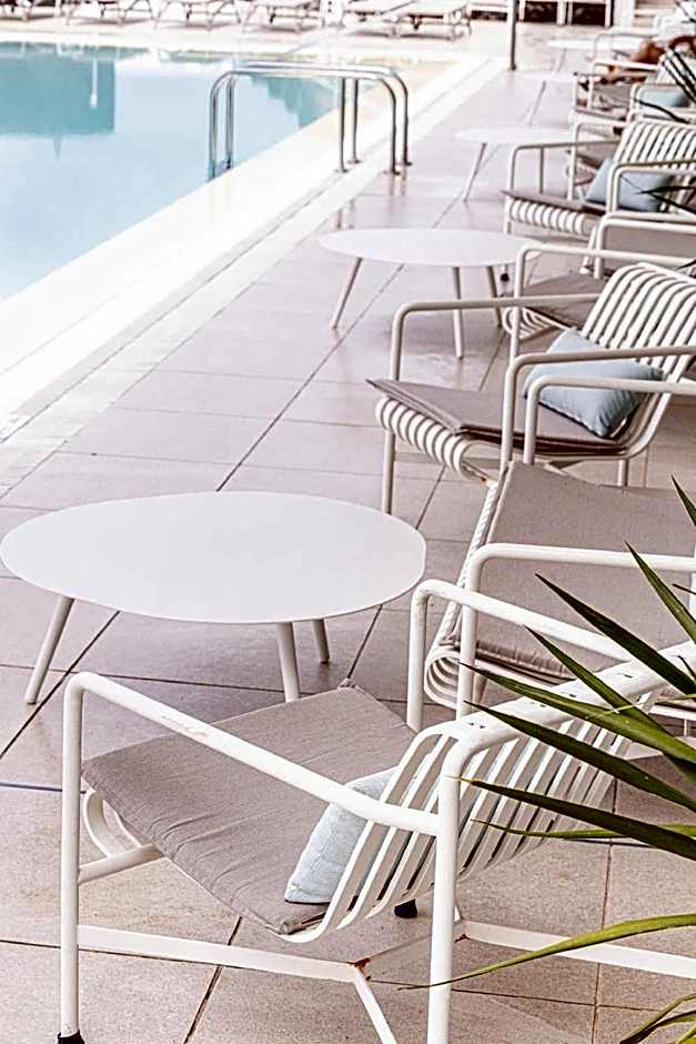 Atlantic Holiday Hotel