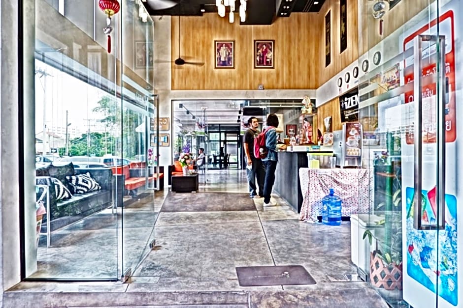 IZEN Budget Hotel & Residences (Plus)