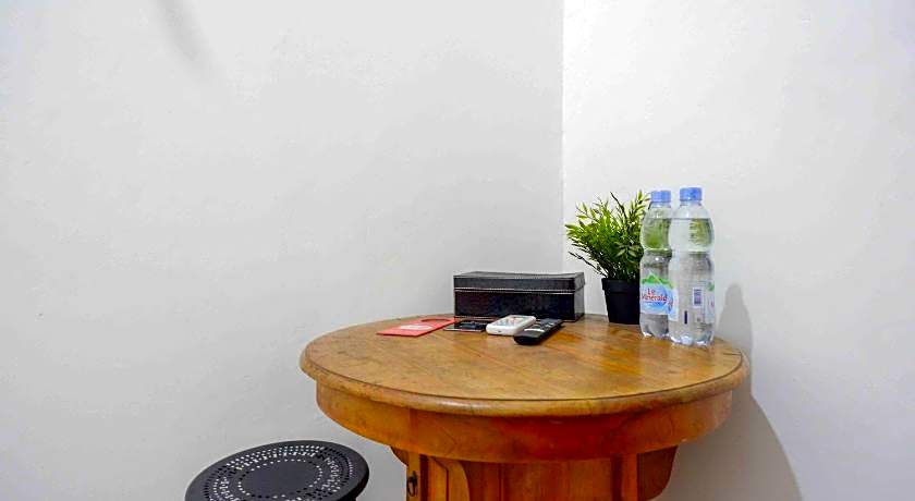 RedDoorz near GOR Jatidiri Semarang