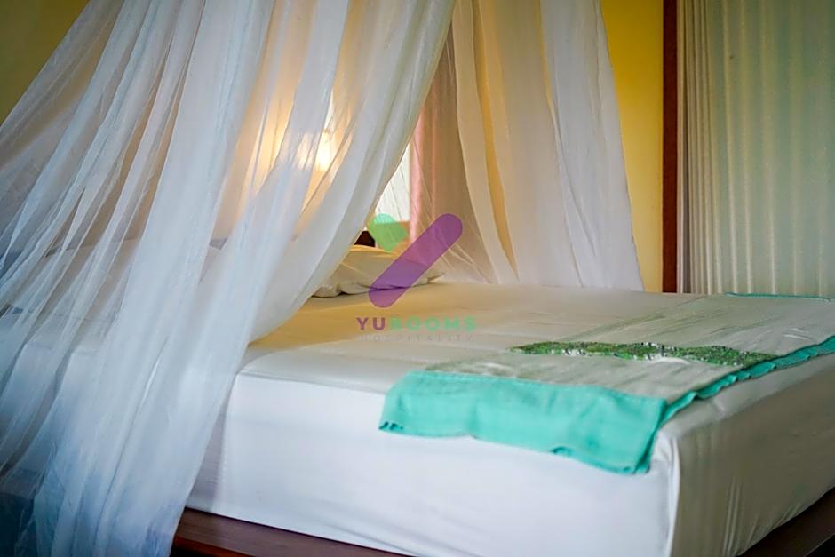 Arys Lagoon Bungalow & Hotel