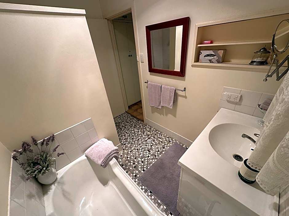 Admurraya House Bed & Breakfast