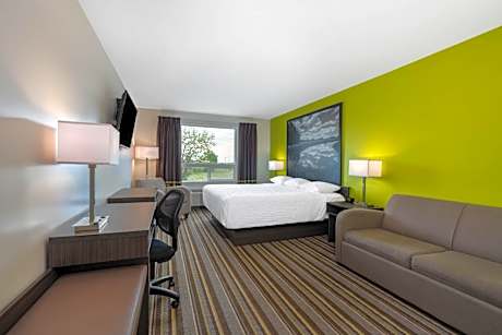 King Room with Sofa Bed - Non-Smoking