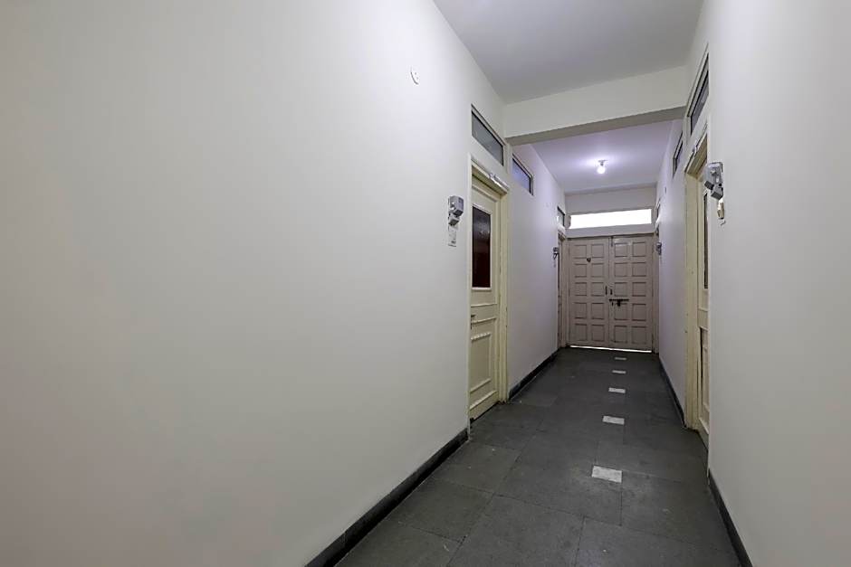 Karnawat Guest House by OYO Rooms – Indore, OH