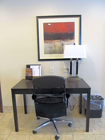 King Room with Roll-in Shower - Disability Access/Non-Smoking