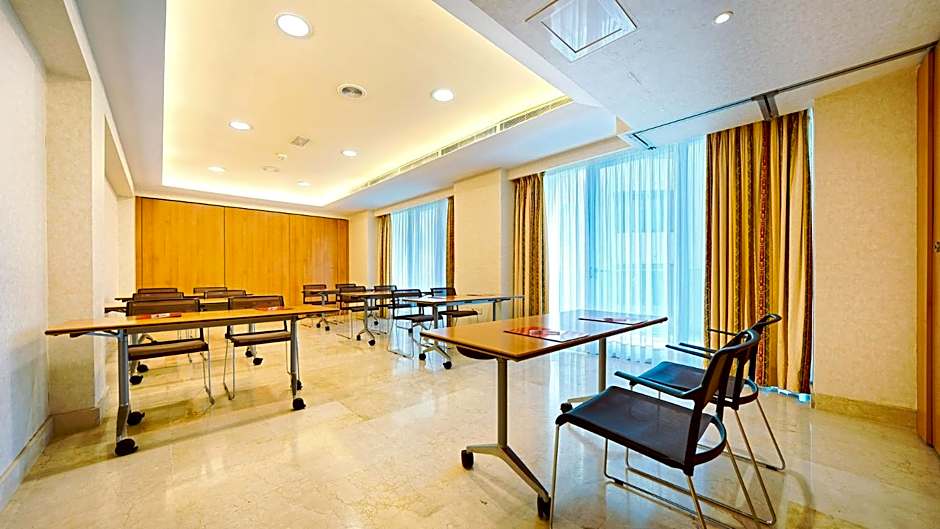 BULL Reina Isabel & SPA