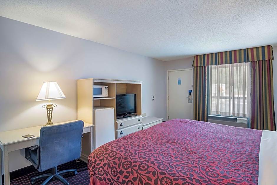 Motel 6-London, KY