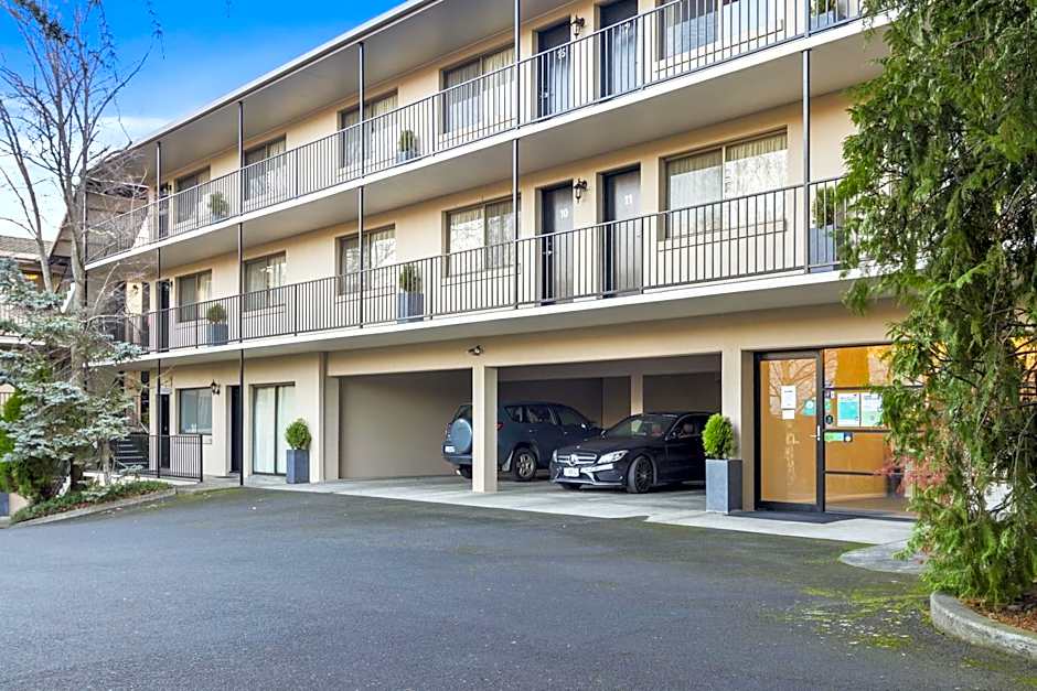 Grosvenor Court Apartments