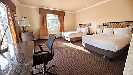 Queen Room with Two Queen Beds - Non-Smoking