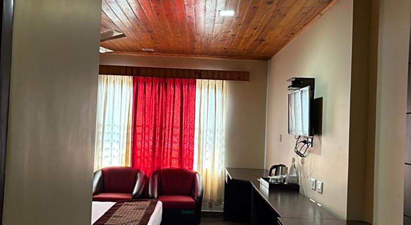 Hotel MMR Manor MG Marg