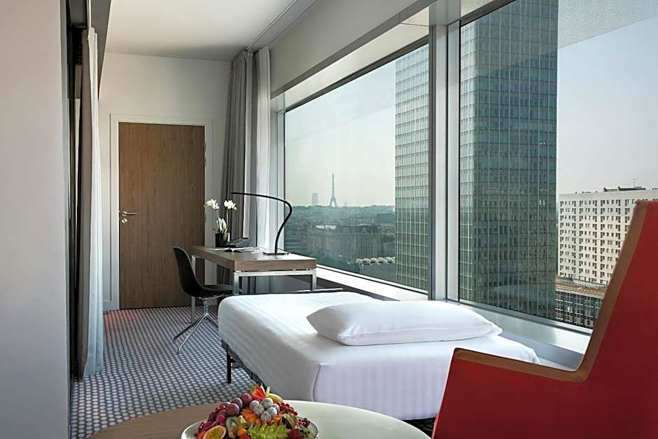 Melia Paris La Defense
