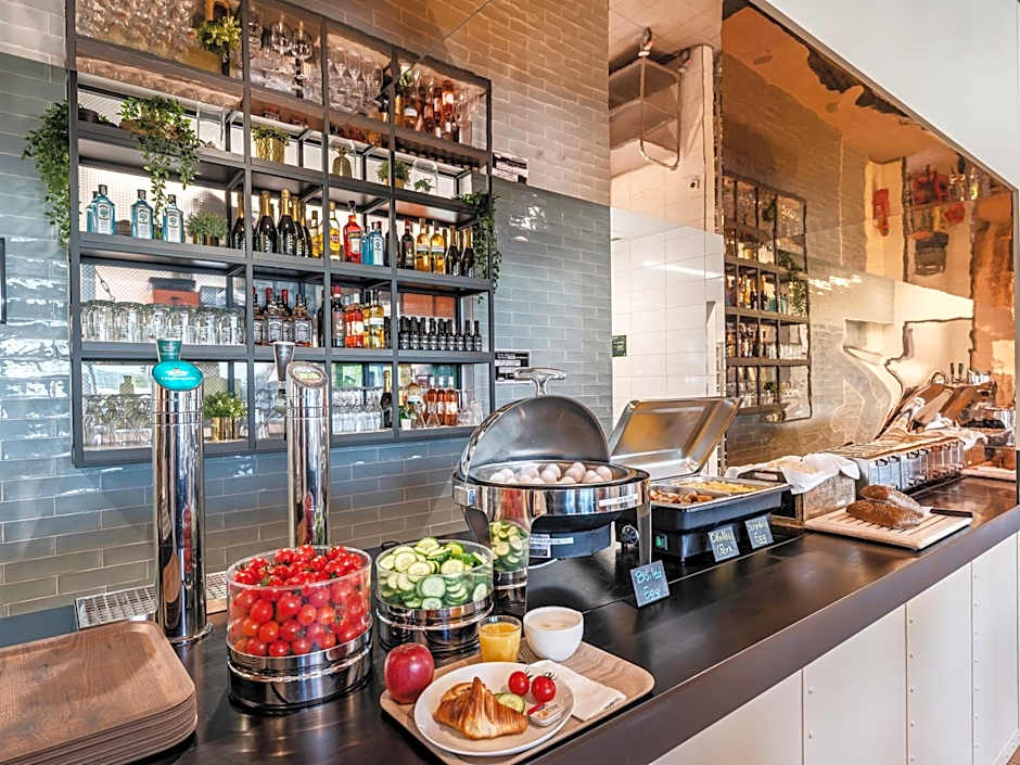 B&B HOTEL Zürich Airport
