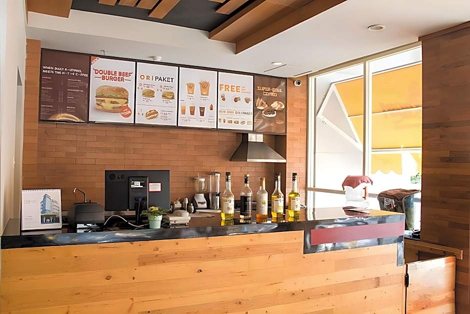 Cleo Walikota Surabaya Hotel