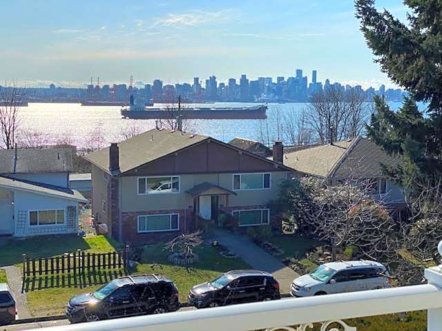 Ocean Breeze Executive Bed and Breakfast