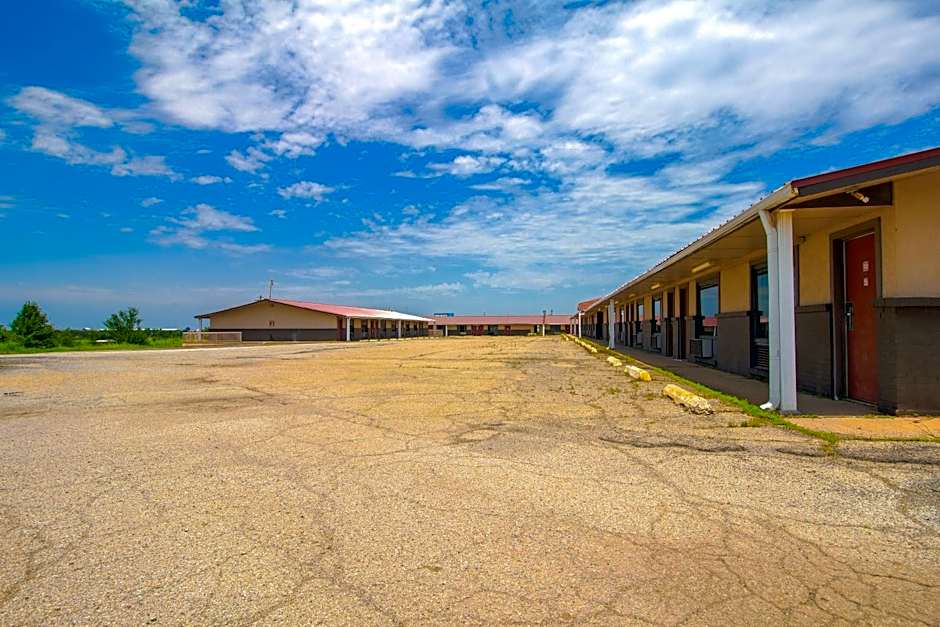 American Best Inn By OYO I-35 Perry