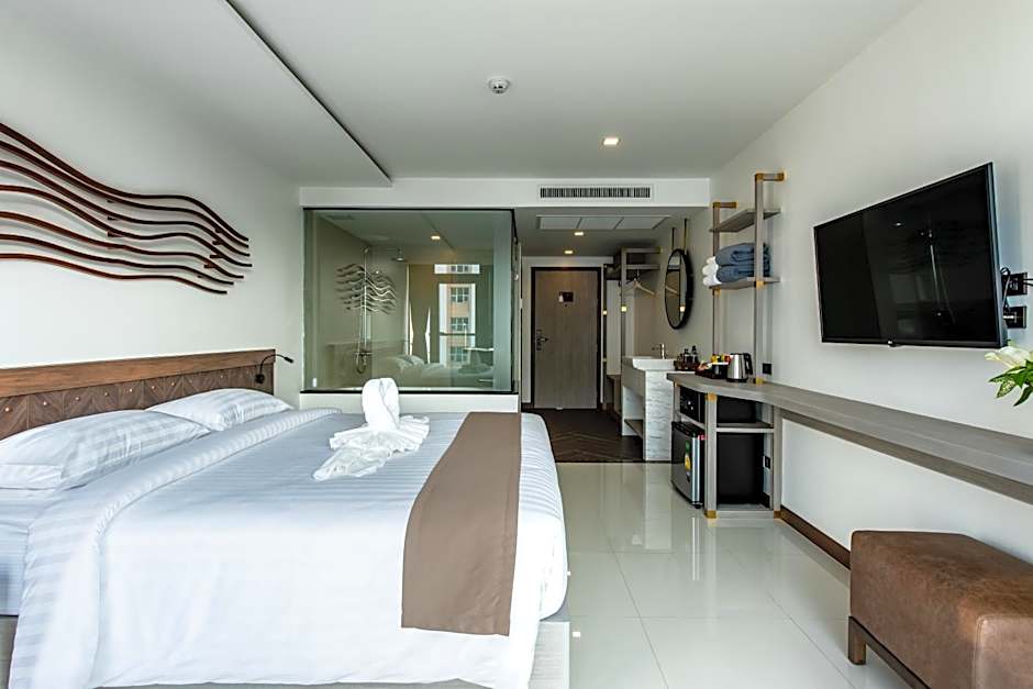 Blackwoods Hotel Pattaya - SHA Extra Plus