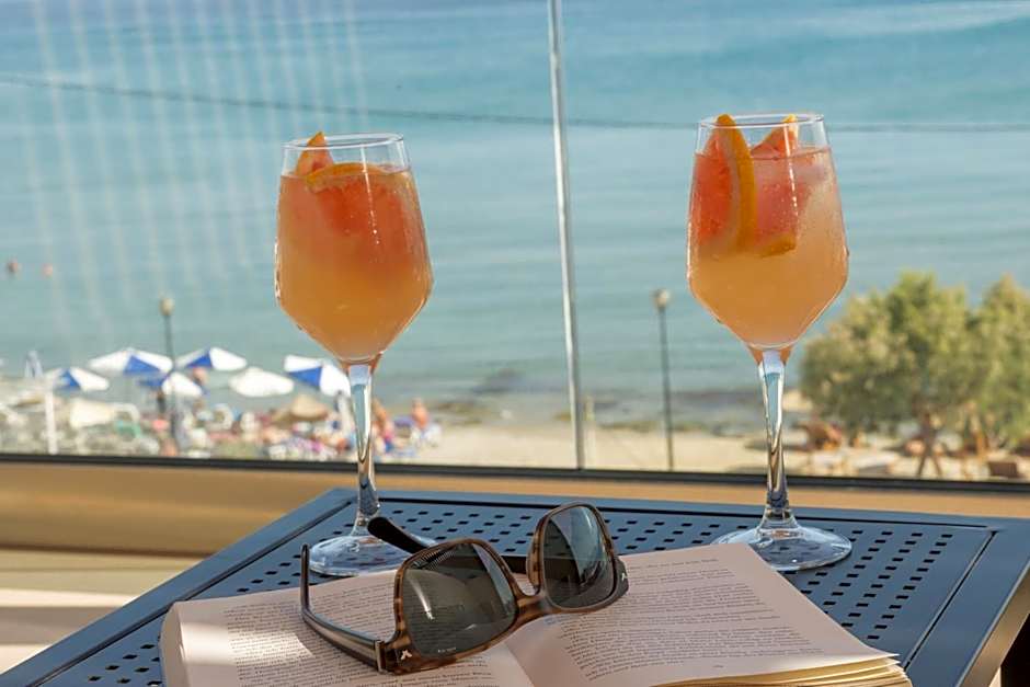 Cabana Blu Hotel & Suites