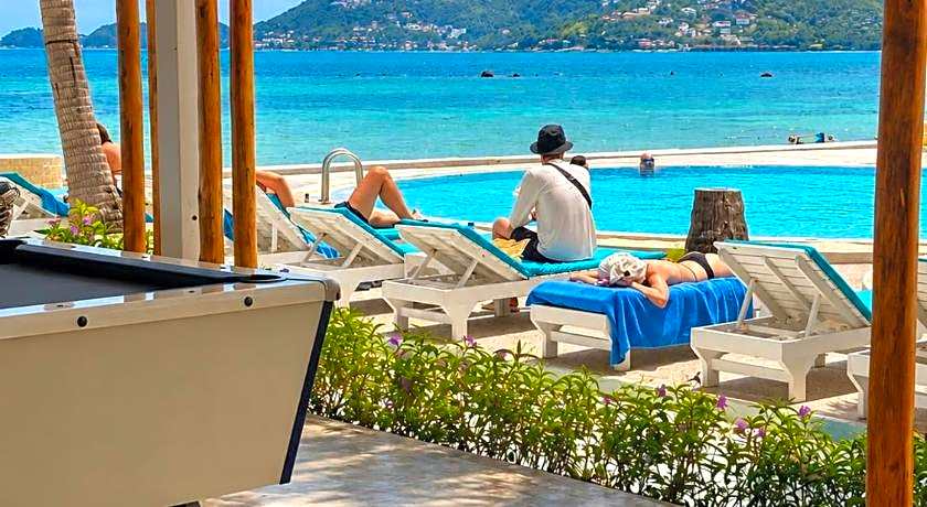 Combo Beach Hotel Samui