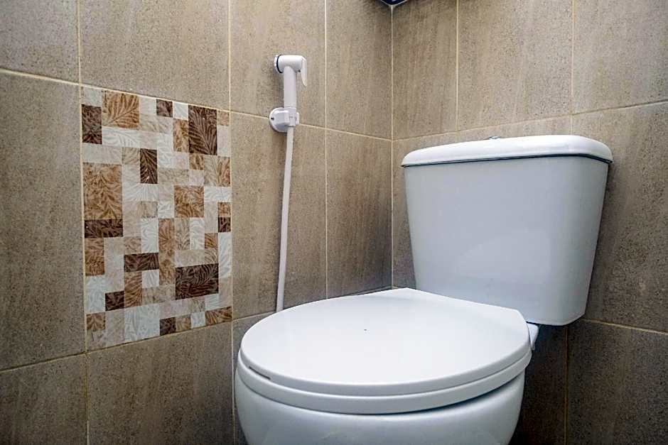 RedDoorz Syariah near UNIMUS Semarang