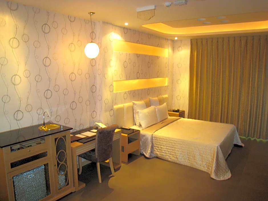 OHYA Boutique Motel-Shin-Ying Branch