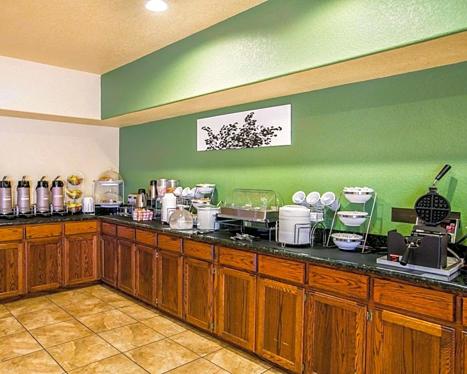 Sleep Inn & Suites near Palmetto State Park
