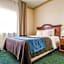 Quality Inn & Suites Dixon Near I-88