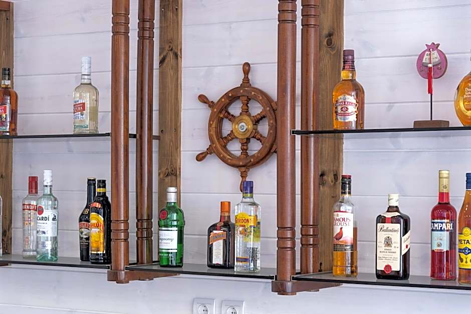 Naiades Marina Hotel