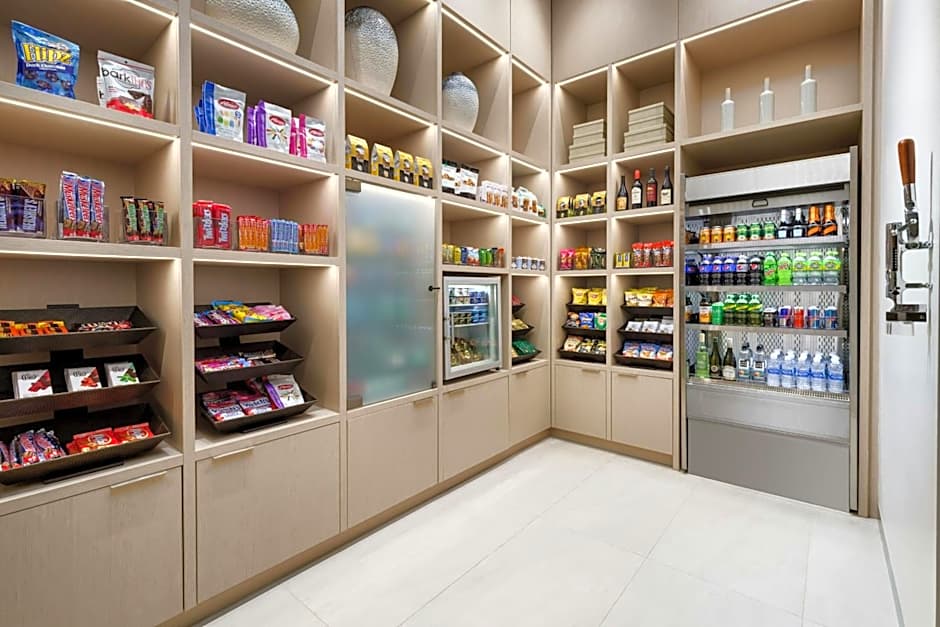 AC Hotel by Marriott St. Petersburg Downtown