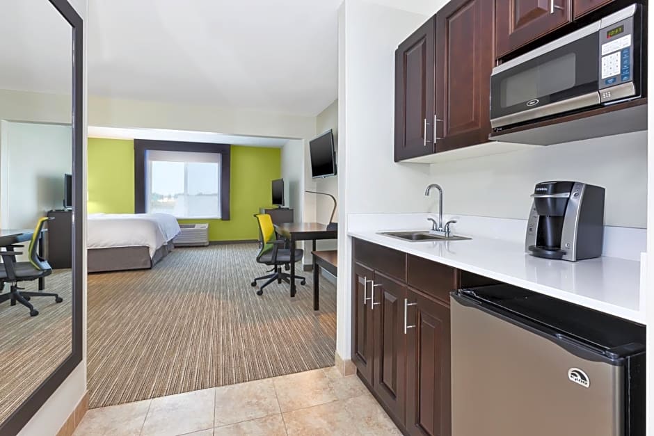 Holiday Inn Express & Suites - Effingham