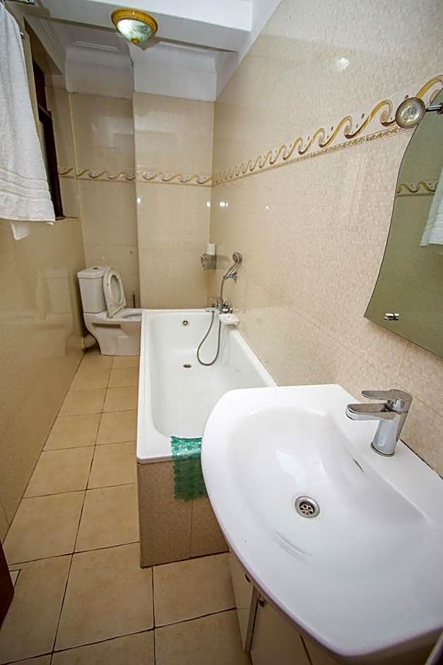 Tristar Hotel Kampala