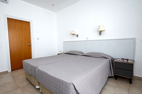 Standard Room with Inland View