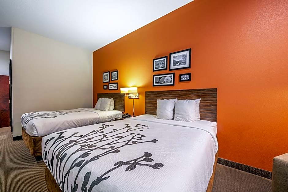 Restwell Inn & Suites I-45 North