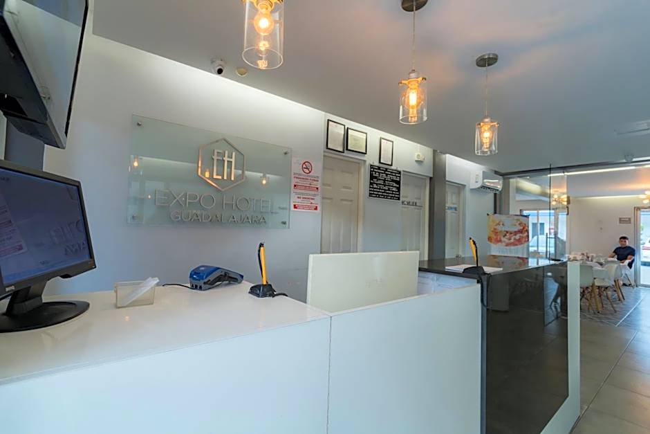 Expo Hotel Guadalajara - Zona Expo frente al Centro de Convenciones