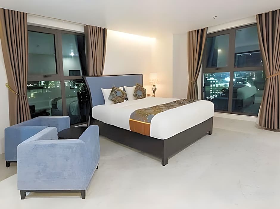 Royal Quang Binh Hotel