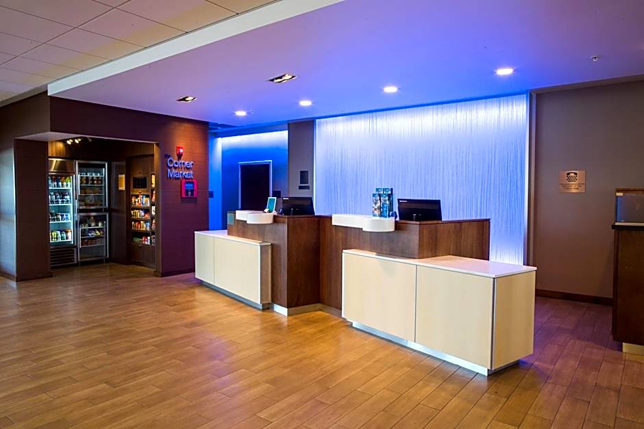 Fairfield Inn & Suites by Marriott Lincoln Southeast