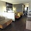 Super 8 by Wyndham Universal City