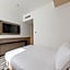 Jr Kyushu Hotel Blossom Shinjuku