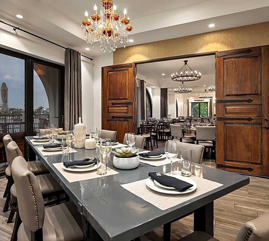 The Hotel Zamora