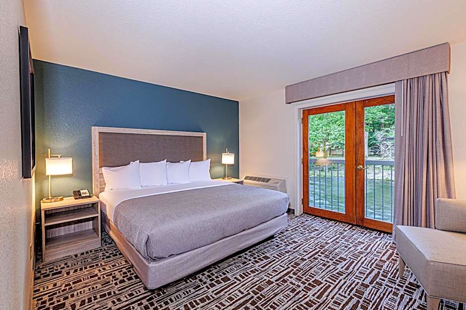 Rivers Edge Motel