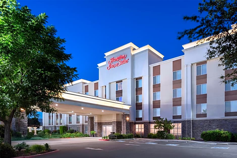 Hampton Inn & Suites Fresno