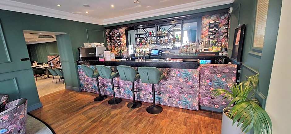 The Popinjay Hotel