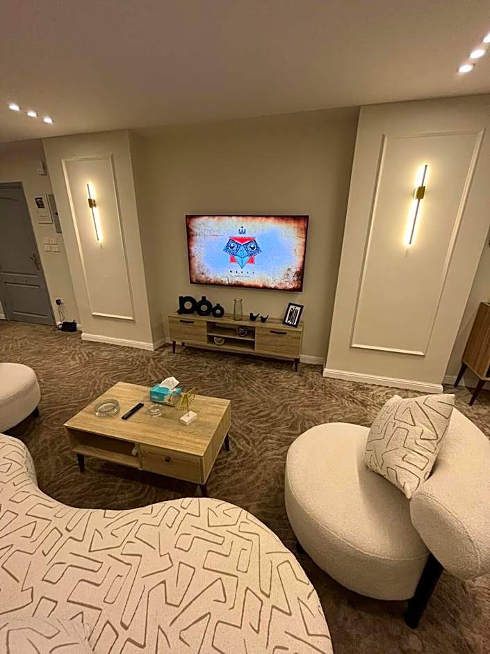 Queen of Zamalek 3BR apt