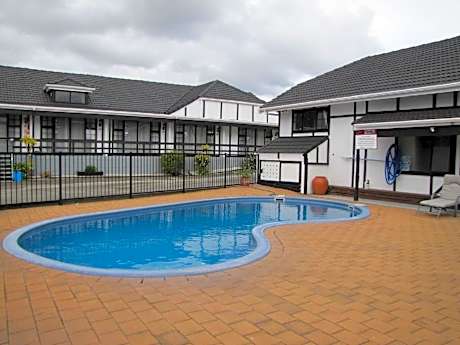 Devonwood Motel