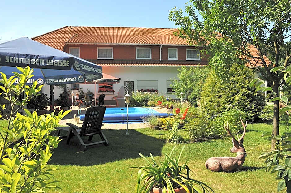 Land-Hotel Am Wald Garni