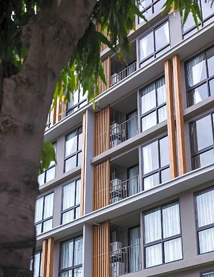 Madera Residence Sriracha