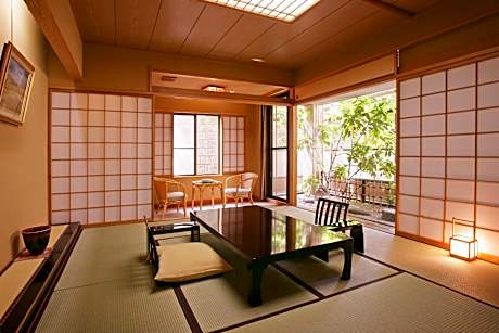 Japanese Style Standard Twin Room