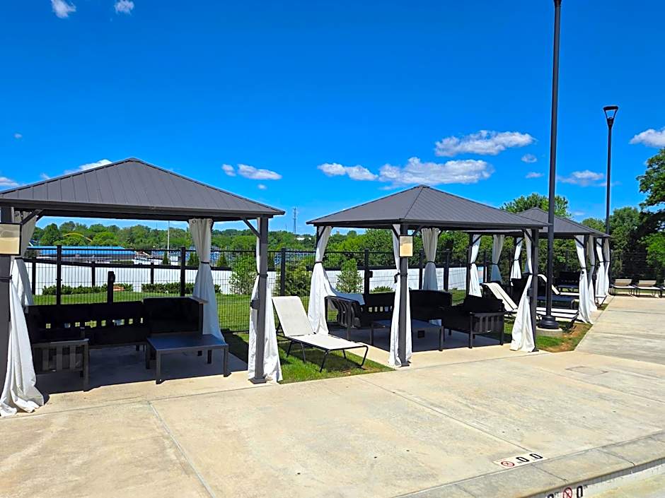 Dutch Wonderland Inn