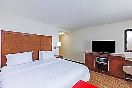 King Room - Hearing Access/Non-Smoking