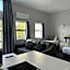 Wrights by the Sea Motel