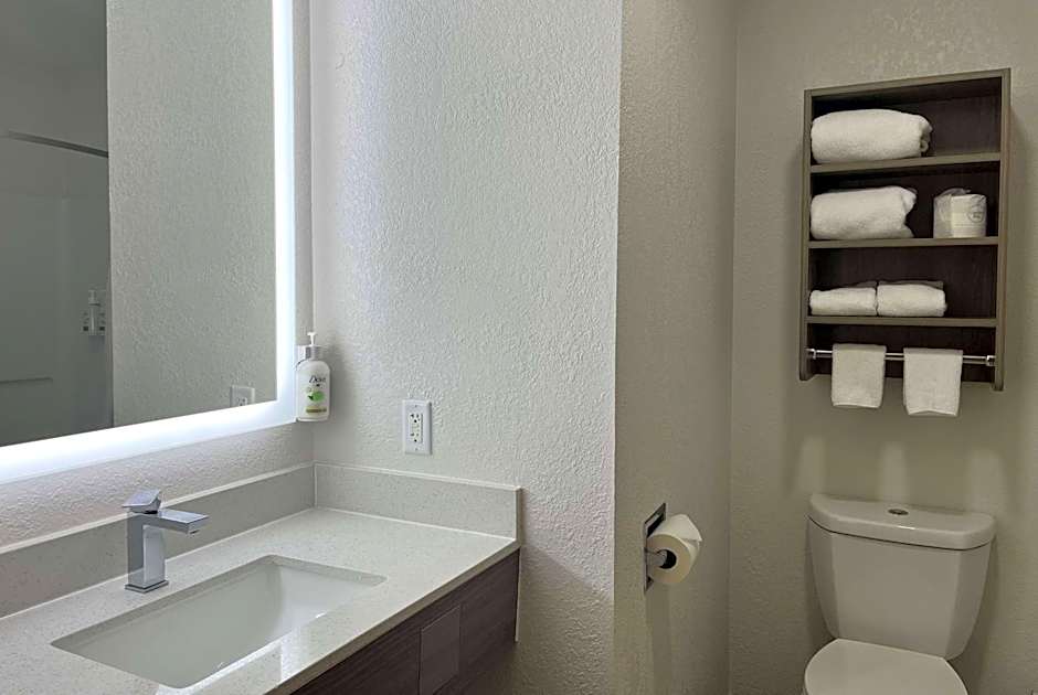 Baymont by Wyndham Indianapolis Northeast