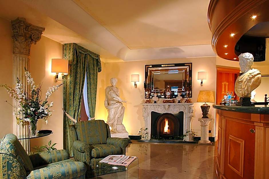 Colonna Hotel